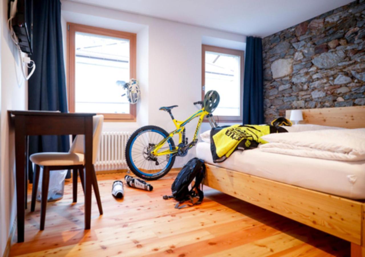 Bed&Bike Tremola San Gottardo Hotel Airolo Ngoại thất bức ảnh